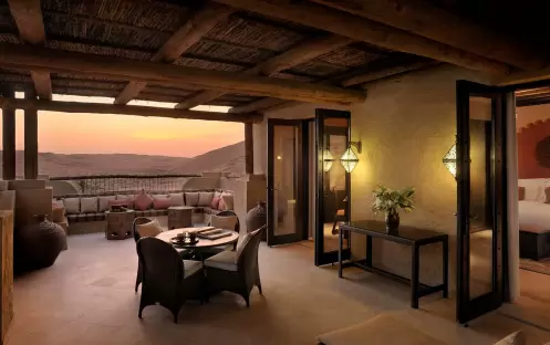 qasr_al_sarab_by_anantara_deluxe_terrace_room_1920x1037