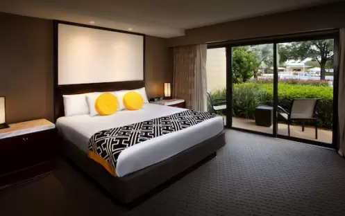 Garden Wing - Standard View