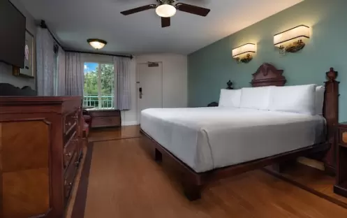 King Bed King Bed