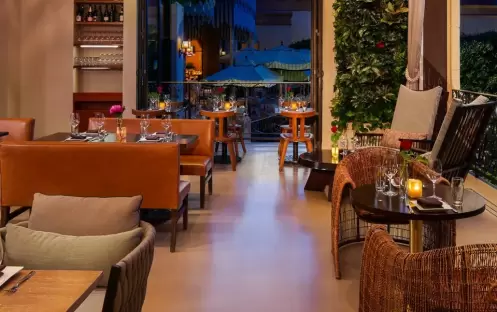 La-Cave-Across-Patio-at-Wynn-Las-Vegas_1920x602 La-Cave-Across-Patio-at-Wynn-Las-Vegas_1920x602