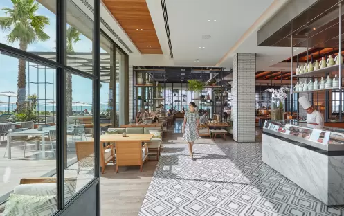 The-Bay-Restaurant---Mandarin-Oriental-Juemira,-Dubai