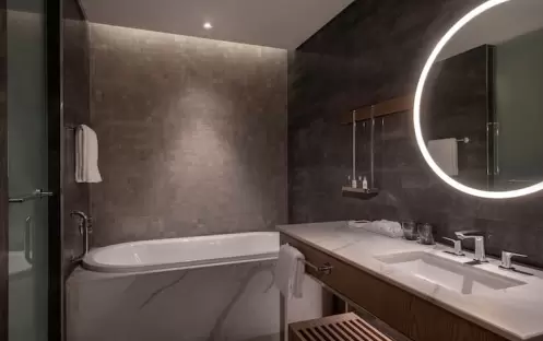 king-twodbl-deluxe-bathroom_003