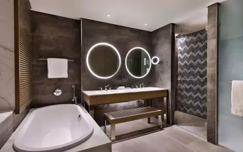 King Deluxe One Bedroom Suite