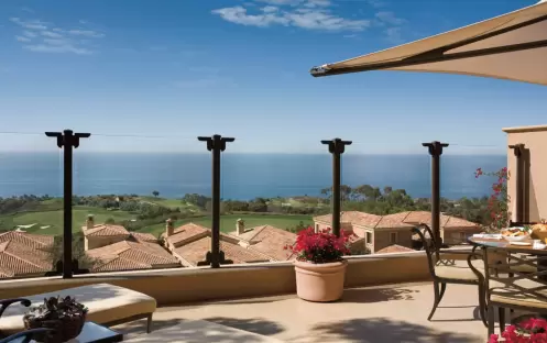 Three-Bedroom Oceanview Three-Bedroom Oceanview