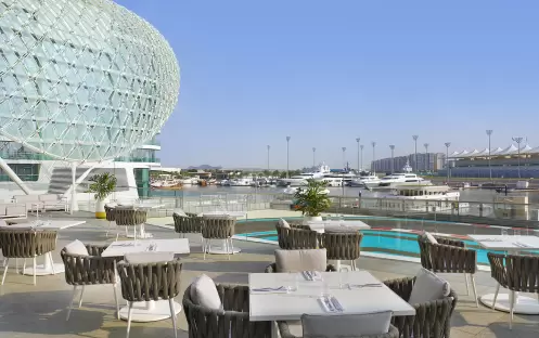 W ABU DHABI - GARAGE 4