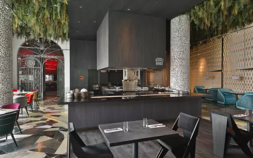 W ABU DHABI - GARAGE 2