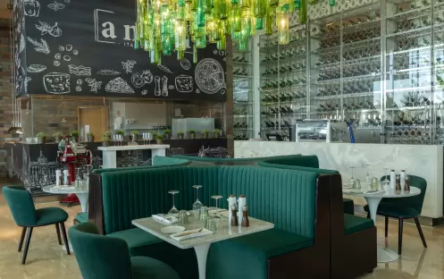 W ABU DHABI - AMICI 2