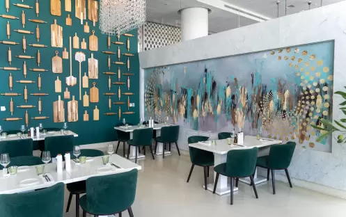 W ABU DHABI - AMICI 6