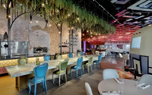 W ABU DHABI - GARAGE 1