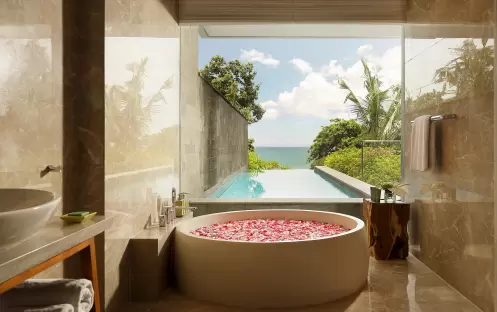 Heavenly Ocean View Pool Suite - Bathtub Heavenly Ocean View Pool Suite - Bathtub
