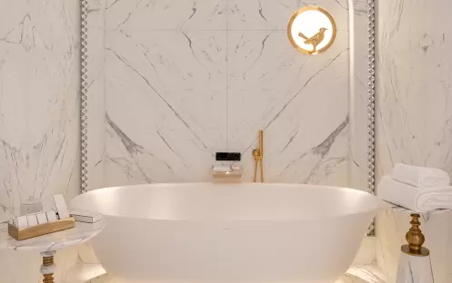 Crescent Suite With 1 Double Bed Bath