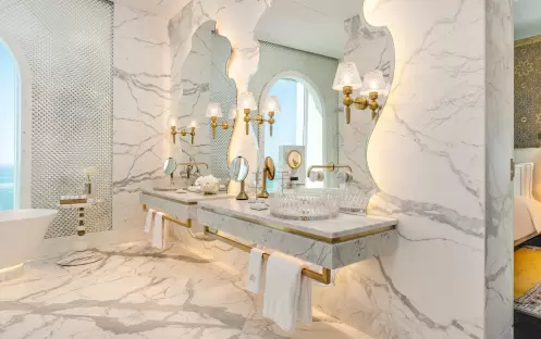 Gulf Signature Suite With 1 Double Bed Bathroom