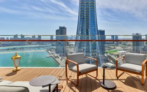 Crescent Signature Suite With 1 Double Bed Balcony