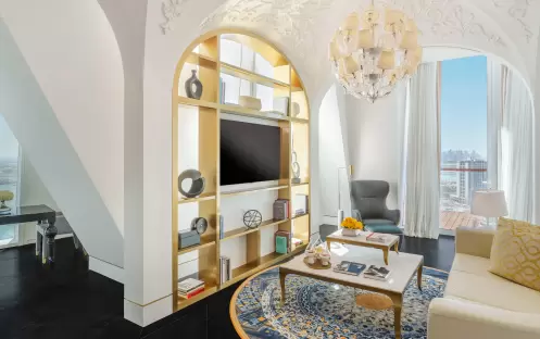 Gulf Signature Suite With 1 Double Bed Living 2