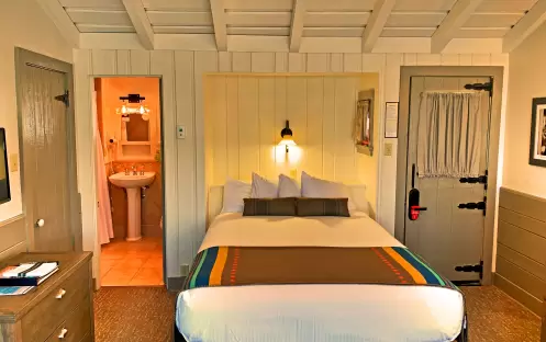 Guest Rooms & Cabins Guest Rooms & Cabins
