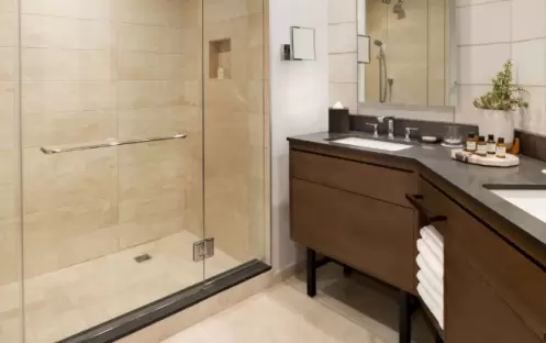 Fairmont Room Bathroom Fairmont Room Bathroom