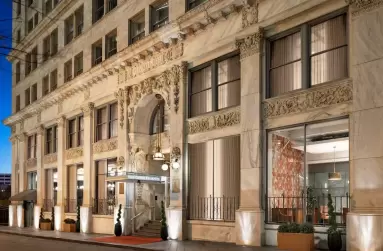 Candler Hotel Atlanta Curio Collection by Hilton