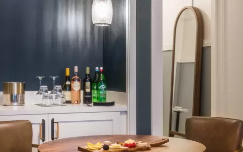 Suite, 1 King Bed, Non Smoking Double