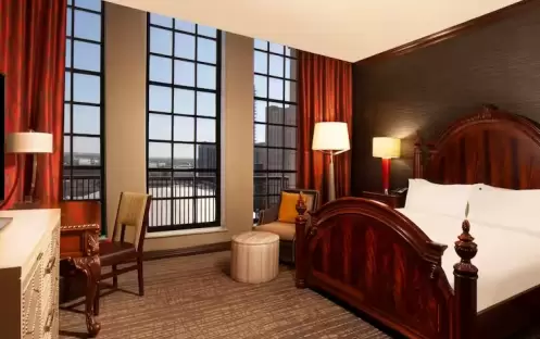 1 King Bed - High Floor
