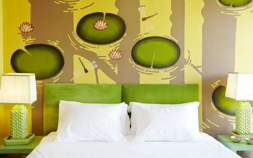 Premium Graffiti Guestroom, Details Premium Graffiti Guestroom, Details