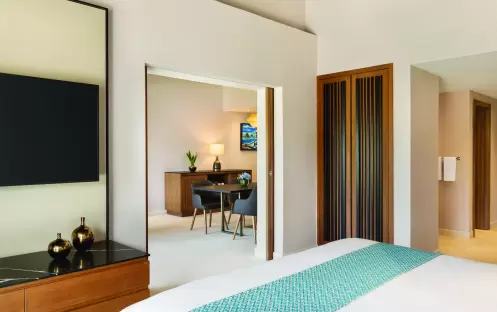 Premium Suite Garden View King, Bed View Premium Suite Garden View King, Bed View