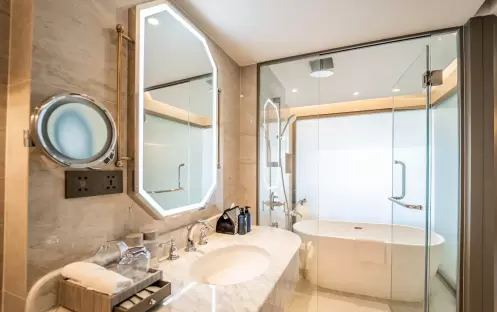 Club One Bedroom Riverview, Bathroom