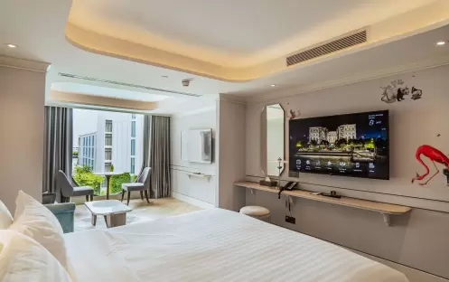 Club One Bedroom Riverview, Bed View