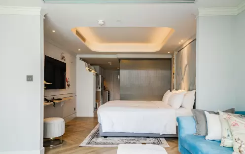 Club One Bedroom Riverview, Overview