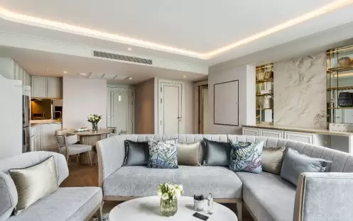 Presidential Suite, Living Room