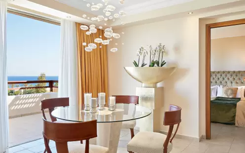 Penthouse Senior Suite Sea View, Dining Table Penthouse Senior Suite Sea View, Dining Table