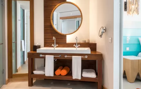 Deluxe Beach Front Room, Bathroom