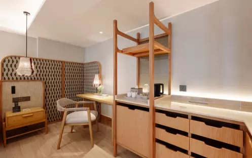 Deluxe-Plus-King-Bed5