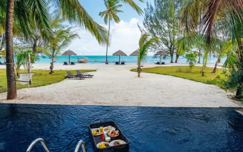 TRZ_Accommodation_Prestige_Oceanfront_Pool_Villa_Exterior_17061