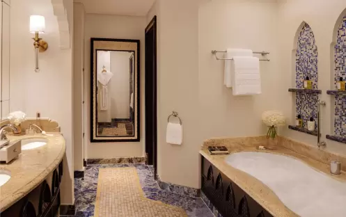 mas-room-detail-gallery-2-junior-ocean-suite