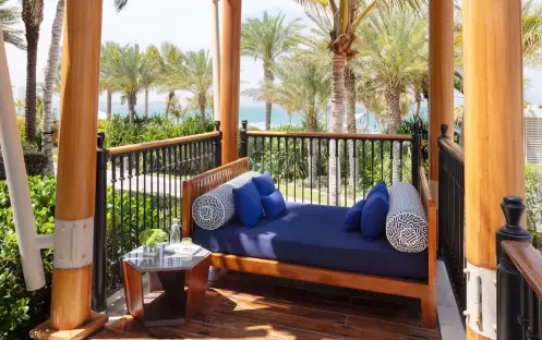 jan-room-detail-gallery-1___gulf-ocean-suite