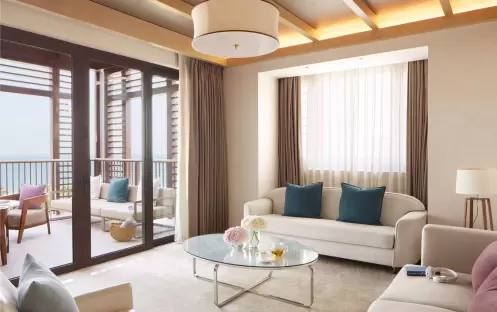 jan-room-detail-gallery-2___family-suite