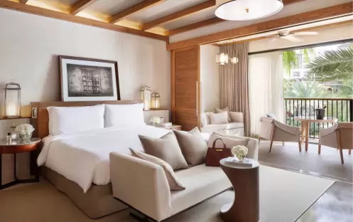 jan-room-detail-listing-card-all___family-superior