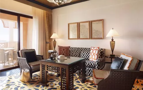 jaq-room-detail-gallery-1-one-bedroom-ocean-suite