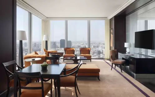 bt-doha-urban-suite-living-view