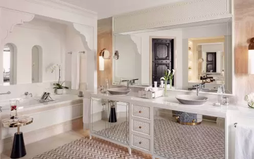 dam-room-detail-gallery-3-arabian-summerhouse-lagoon-superior