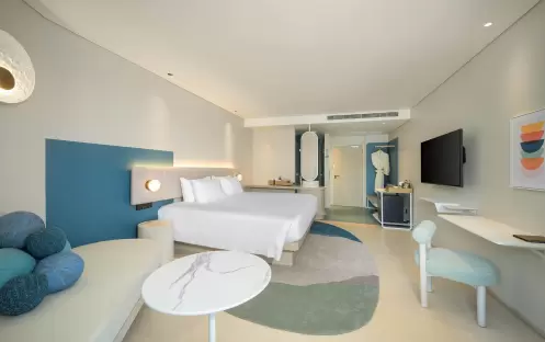 01-ckr-superior-city-view-king-02