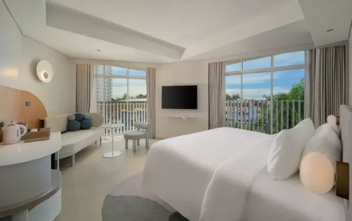 03-ckr-deluxe-city-view-01