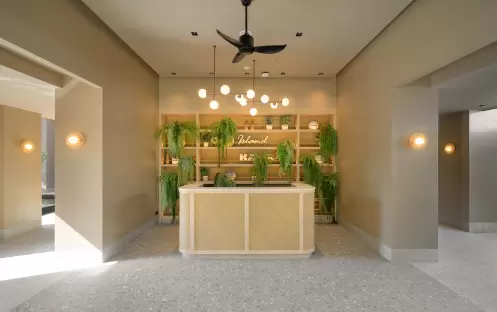 ckr-bistr-grill-and-bar-03