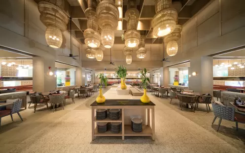 ckr-bistr-grill-and-bar-07