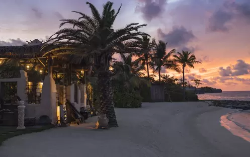 WA_MI_F&B_YasmeenRestaurant_Exterior_Sunset_3275_FINAL