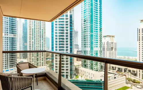 grosvenor-house-premier_room_balcony