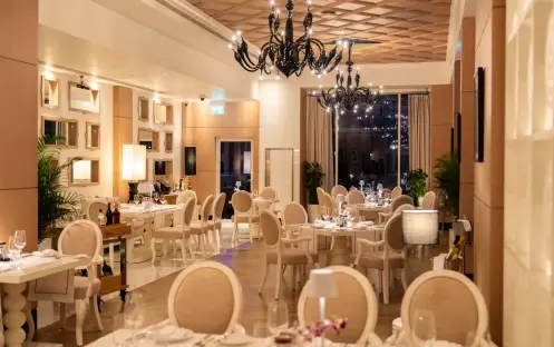 middle-east-holidays/abu-dhabi/rixos-marina-abu-dhabi-hotel-vero- italiano-ristorante