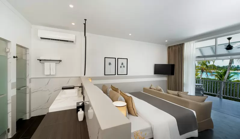 indian-ocean-holidays-maldives-sun-siyam-olhuveli-sunset- beach-pavilion