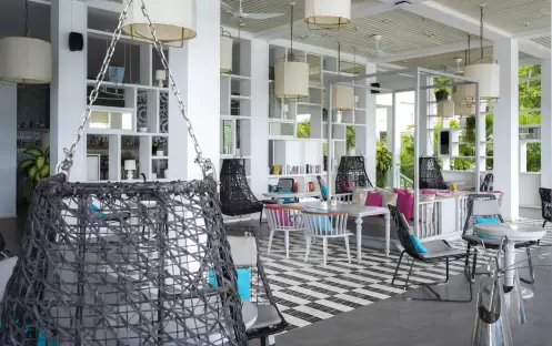 thailand-holidays-phuket-the-nai-harn-phuket-cosmo