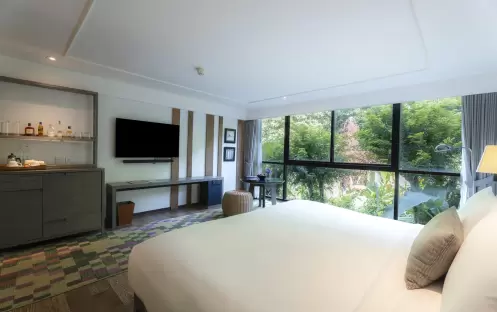 thailand-holidays-phuket-the-nai-harn-phuket-mountain-view